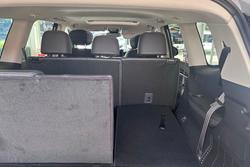 2026 LDV D90 Executive SV9A MY25 Concrete Grey /Black roof (2C)