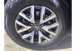 2026 LDV T60 Max PRO SK8C MY25 4X4 Dual Range LAVA GREY (G)