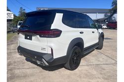 2026 LDV D90 Executive SV9A MY25 4X4 Dual Range Natural White/Black roof (24)