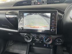 2023 Toyota Hilux SR