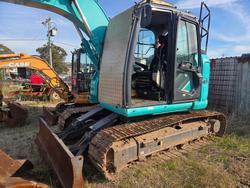 2017 Kobelco Sk135sr-3