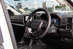 2025 Ford Everest Black Edition