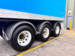 2015 Maxitrans St3 Tri Axle