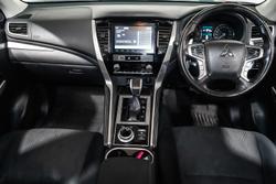2023 Mitsubishi Pajero Sport GLS
