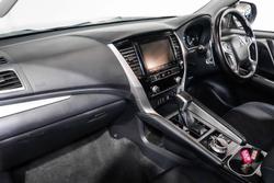 2023 Mitsubishi Pajero Sport GLS