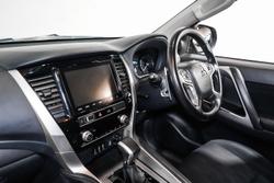 2023 Mitsubishi Pajero Sport GLS