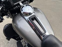 2016 HARLEY-DAVIDSON FLHTK ULTRA LIMITED Black