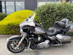 2016 HARLEY-DAVIDSON FLHTK ULTRA LIMITED Black