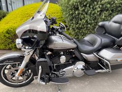 2016 HARLEY-DAVIDSON FLHTK ULTRA LIMITED Black