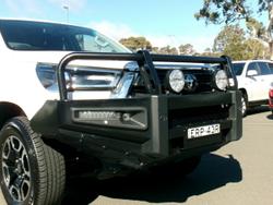 2021 Toyota Hilux SR5