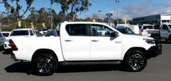 2021 Toyota Hilux SR5