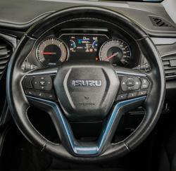 2021 Isuzu MU-X LS-U