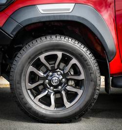 2020 Toyota Hilux Rogue