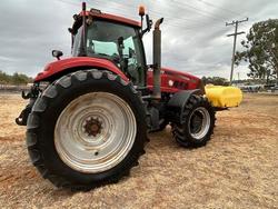 2007 Case Magnum 305 Powershift Red