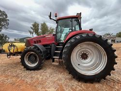 2007 Case Magnum 305 Powershift Red