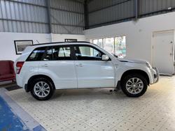 2014 Suzuki Grand Vitara JB 4X4 Dual Range White Pearl