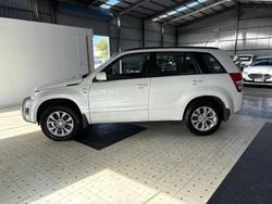 2014 Suzuki Grand Vitara JB 4X4 Dual Range White Pearl