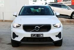 2022 Volvo XC40 Ultimate B4 Bright