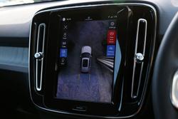 2022 Volvo XC40 Ultimate B4 Bright