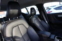 2022 Volvo XC40 Ultimate B4 Bright