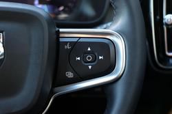 2022 Volvo XC40 Ultimate B4 Bright