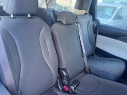 2023 Kia Carnival S