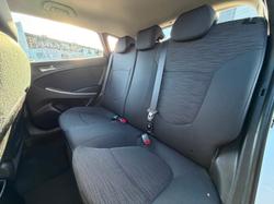 2015 Hyundai Accent Active