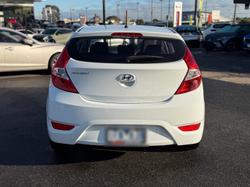 2015 Hyundai Accent Active