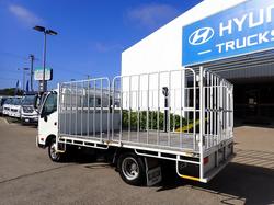 2020 HINO DUTRO 300