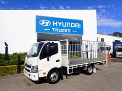 2020 HINO DUTRO 300