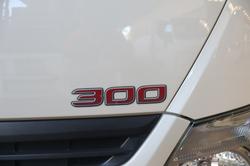 2020 HINO DUTRO 300