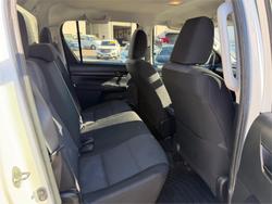 2022 TOYOTA HILUX WORKMATE (4x4) GUN125R WHITE