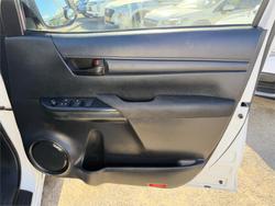 2022 TOYOTA HILUX WORKMATE (4x4) GUN125R WHITE