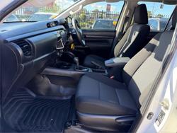 2022 TOYOTA HILUX WORKMATE (4x4) GUN125R WHITE