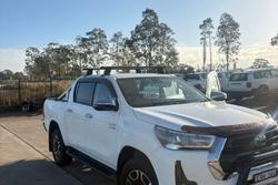 2021 Toyota Hilux SR5