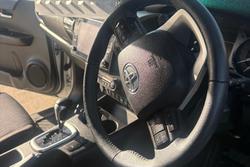 2021 Toyota Hilux SR5