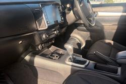 2021 Toyota Hilux SR5