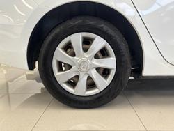 2011 Mazda 3 Neo