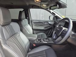 2025 Isuzu MU-X LS-T