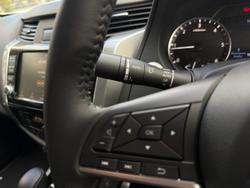 2025 Nissan Navara ST-X