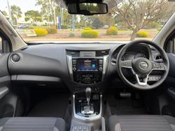 2025 Nissan Navara ST-X