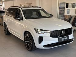 2025 Volvo XC90 Ultra B5 Dark
