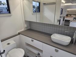 2026 Traveller Track 20' Ensuite