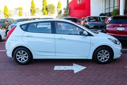 2012 Hyundai Accent Active