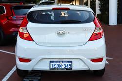 2012 Hyundai Accent Active