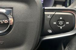2023 Volvo XC40 Ultimate B5 Dark