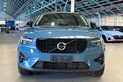 2023 Volvo XC40 Ultimate B5 Dark