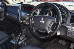 2015 Mitsubishi Pajero GLS