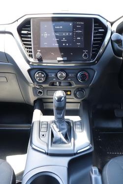 2026 Isuzu D-MAX X-RIDER