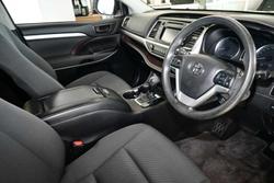 2016 Toyota Kluger GX